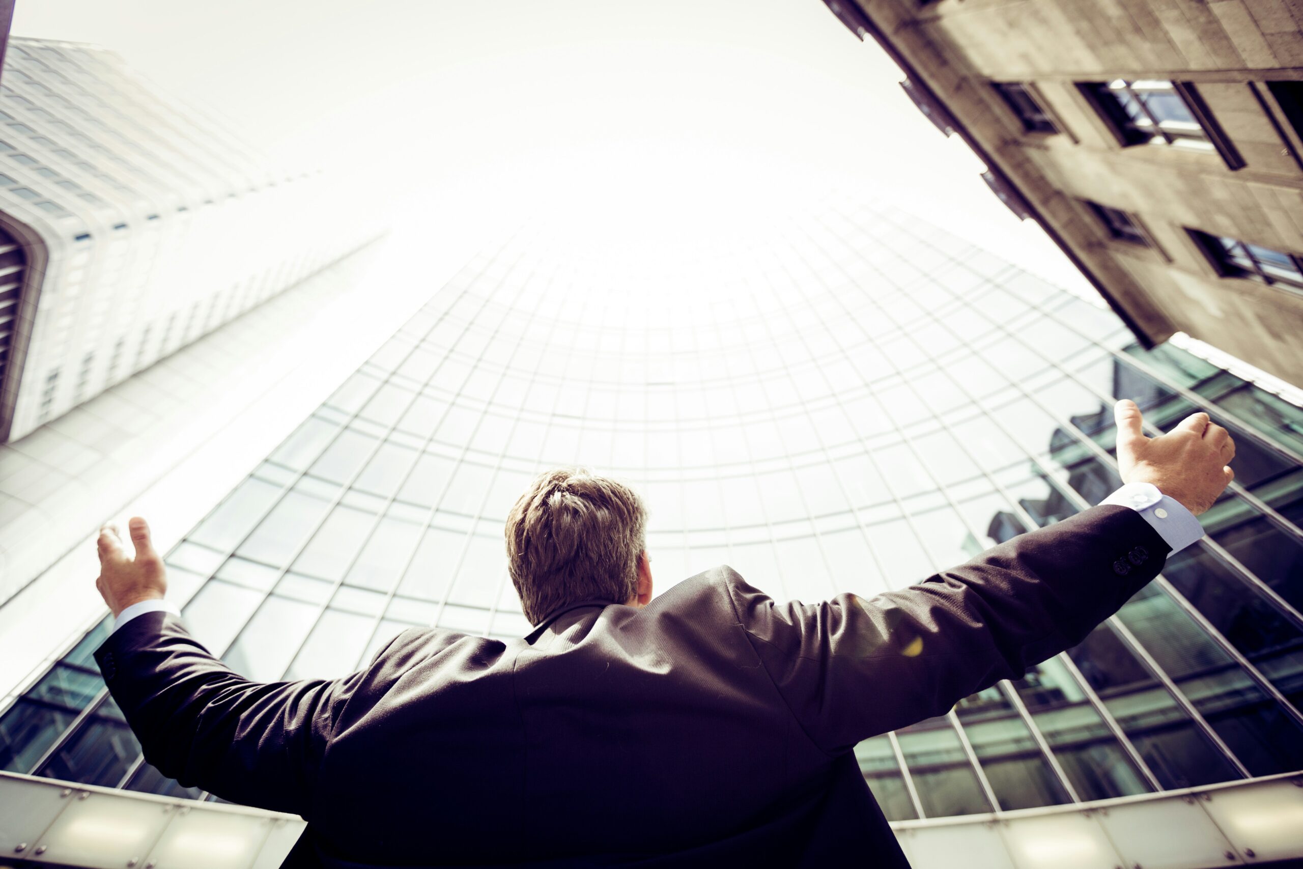 Embracing new career opportunities in Germany’s thriving job market.